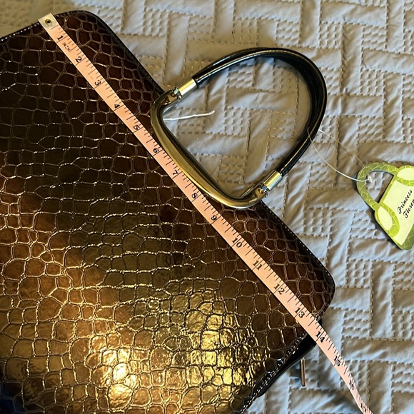 20) Princess Florence Purse - Picture 10 of 12